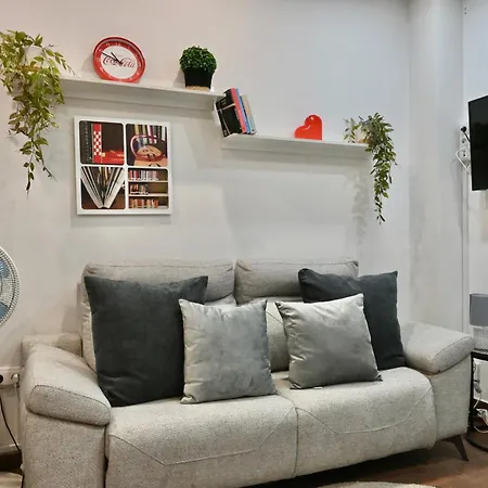 For Yoy Rentals hermoso apartamento tipo Estudio en Madrid Temporal SFL5-2